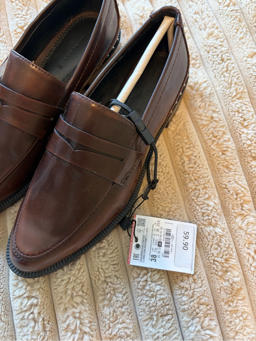 Zara Women’s Brown Leather Loafers - Picture 4 of 10